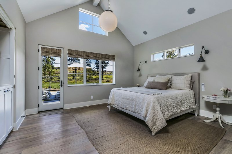 Architectural House Design - Interior - Master Bedroom for Contemporary House Plan #892-21 - 3 bed, 3.5 bath