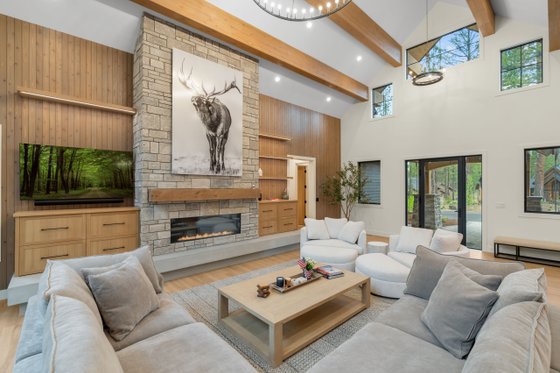 Interior - Family Room 1 for Craftsman House Plan #892-46 - 5 bed, 5.5 bath