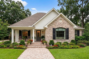 Home Plan - Exterior - Front Elevation for Traditional House Plan #406-142 - 3 bed, 2 bath