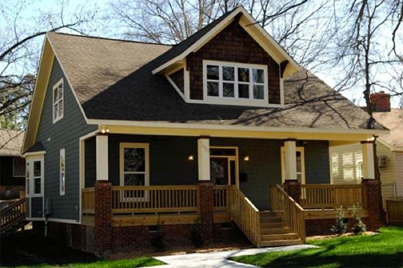 Dream House Plan - Craftsman Exterior - Front Elevation Plan #79-234