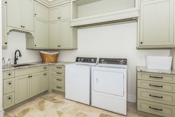 Interior - Laundry for Colonial House Plan #1058-222 - 4 bed, 5.5 bath