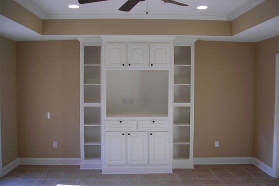 Interior - Family Room for Country House Plan #430-20 - 3 bed, 2 bath