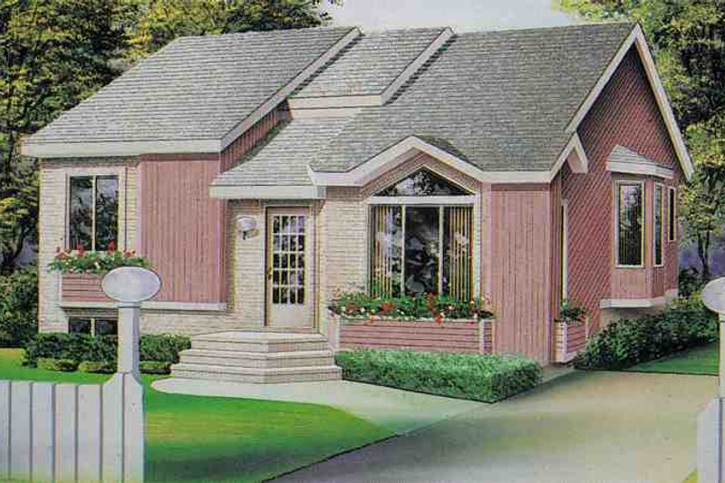 Traditional Style House Plan - 3 Beds 1 Baths 1103 Sq/Ft Plan #25-1128