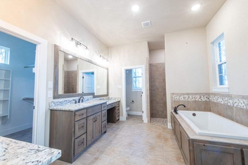 Home Plan - Interior - Master Bathroom for Country House Plan #932-65 - 3 bed, 3 bath