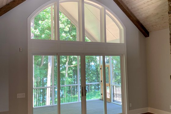 Interior - Family Room for Country House Plan #437-120 - 4 bed, 4 bath