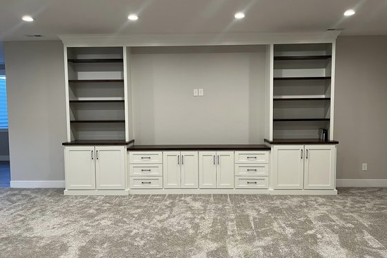 Photo 9 for Ranch House Plan #1084-2 - 5 bed, 4 bath