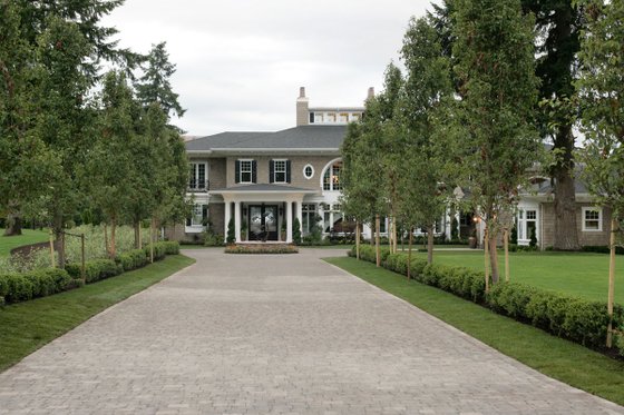 Photo 8 for Traditional House Plan #132-217 - 4 bed, 7 bath