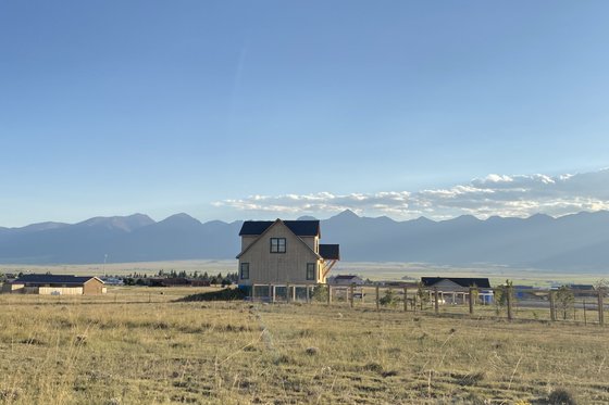 Photo 9 for Country House Plan #932-204 - 3 bed, 2 bath