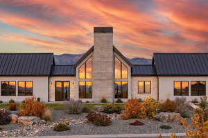 Modern Exterior - Front Elevation Plan #1096-60