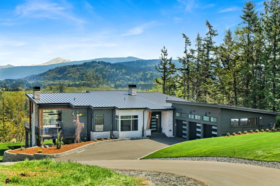 Exterior - Front Elevation for Contemporary House Plan #1070-161 - 4 bed, 2.5 bath