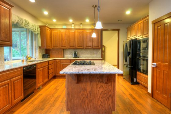 Photo 10 for Craftsman House Plan #132-135 - 3 bed, 2.5 bath
