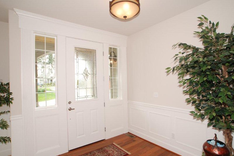 Architectural House Design - Photo 8 for Traditional House Plan #132-147 - 4 bed, 2.5 bath