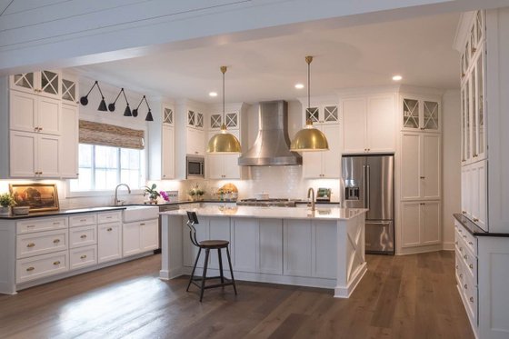 Interior - Kitchen for Traditional House Plan #437-83 - 4 bed, 3.5 bath