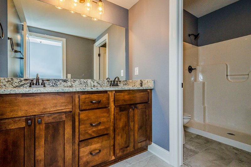 House Blueprint - Interior - Bathroom for Traditional House Plan #70-1550 - 4 bed, 3 bath