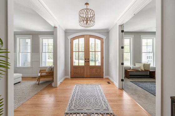 Interior - Entry for Craftsman House Plan #1080-31 - 5 bed, 4.5 bath