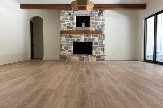 Interior - Family Room for Farmhouse House Plan #437-137 - 4 bed, 5.5 bath