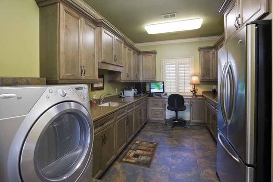 Interior - Other 7 for Traditional House Plan #17-3302 - 4 bed, 4.5 bath