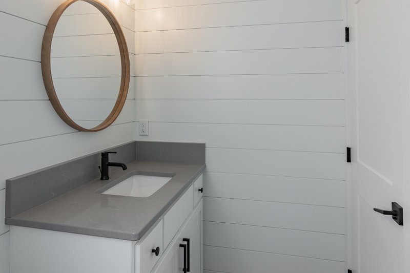 House Design - Interior - Bathroom 1 for Farmhouse House Plan #1070-39 - 3 bed, 3.5 bath