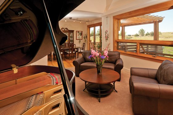 Interior - Family Room for Contemporary House Plan #1042-16 - 4 bed, 4 bath