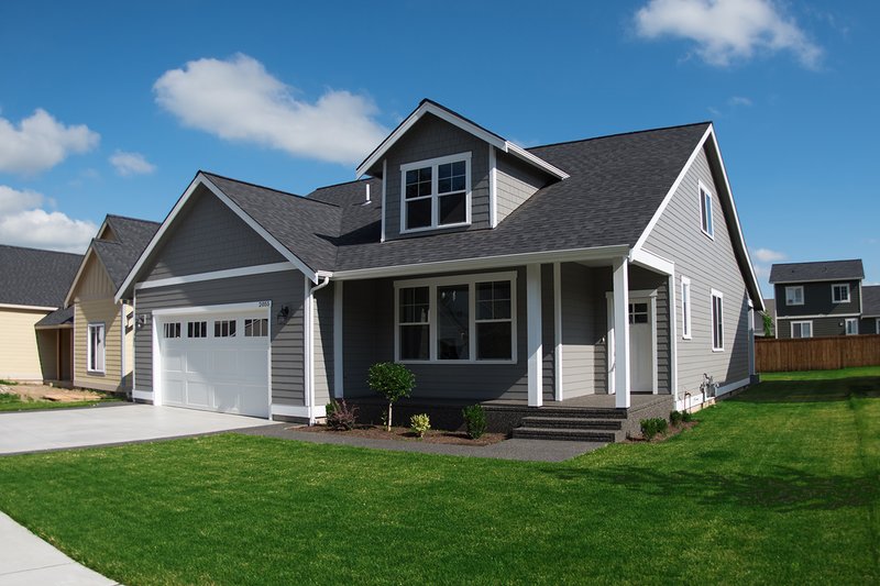 Home Plan - Craftsman Exterior - Front Elevation Plan #1070-20