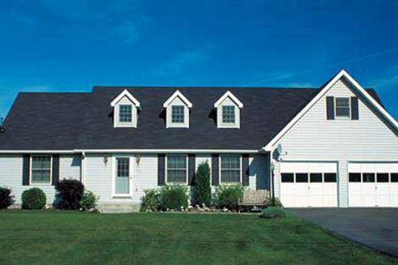 Exterior - Front Elevation 2 for Country House Plan #312-484 - 3 bed, 2 bath