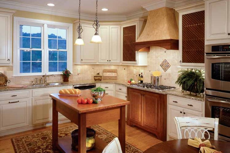 Home Plan - Interior - Kitchen for Colonial House Plan #429-259 - 4 bed, 3.5 bath