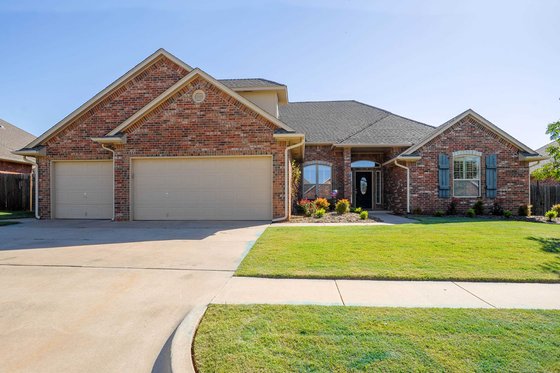 Exterior - Front Elevation for Traditional House Plan #65-421 - 4 bed, 2 bath