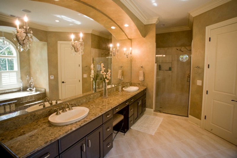 Home Plan - Interior - Master Bathroom for Country House Plan #37-267 - 5 bed, 4 bath