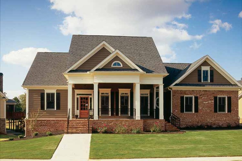 Dream House Plan - Classical Exterior - Front Elevation Plan #927-772