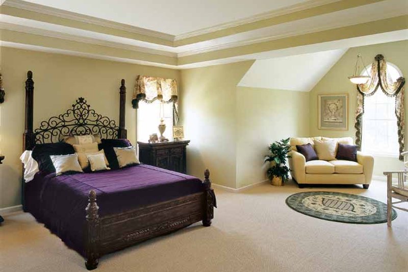 Home Plan - Interior - Master Bedroom for Mediterranean House Plan #927-141 - 4 bed, 3 bath