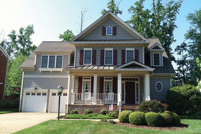 House Blueprint - Classical Exterior - Front Elevation Plan #927-616