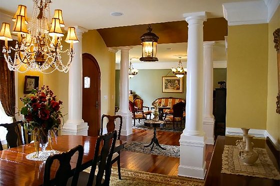 Interior - Entry for European House Plan #137-227 - 5 bed, 4.5 bath