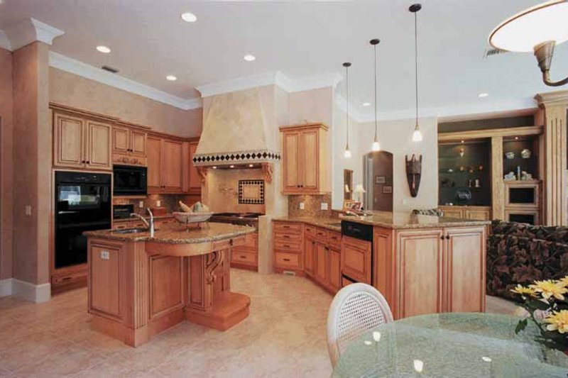 Dream House Plan - Interior - Kitchen for Mediterranean House Plan #1039-3 - 6 bed, 6 bath