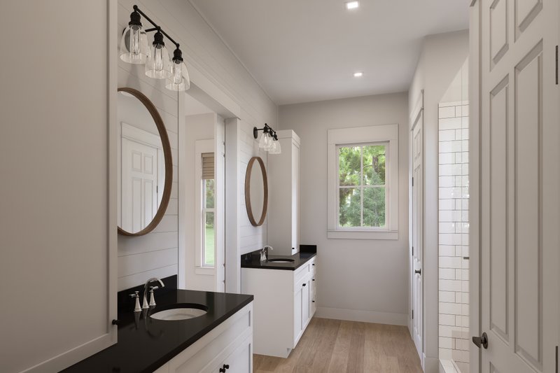 Dream House Plan - Interior - Master Bathroom for Farmhouse House Plan #430-336 - 3 bed, 2.5 bath
