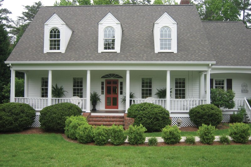 Home Plan - Exterior - Front Elevation 4 for Classical House Plan #137-299 - 4 bed, 4.5 bath