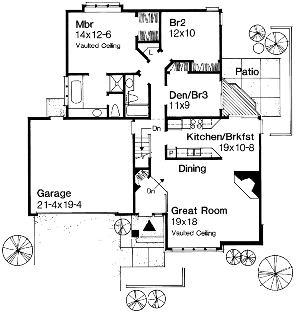 House Plan Design - Traditional Floor Plan - Main Floor Plan #320-1503