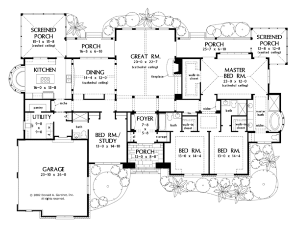 European Floor Plan - Main Floor Plan #929-930