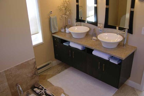 Interior - Master Bathroom for Contemporary House Plan #1042-14 - 2 bed, 3 bath