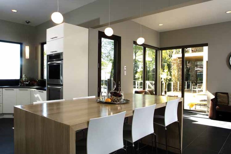 House Design - Interior - Kitchen 3 for Contemporary House Plan #928-77 - 3 bed, 4.5 bath
