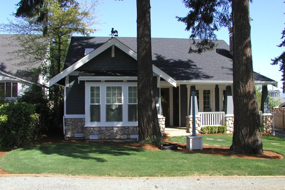 Photo 3 for Craftsman House Plan #132-113 - 5 bed, 3 bath