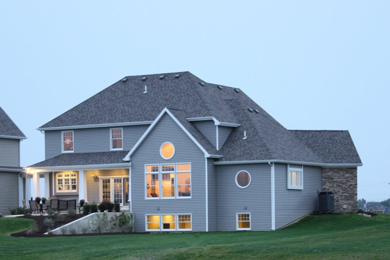 Dream House Plan - Exterior - Front Elevation 4 for Traditional House Plan #20-2520 - 4 bed, 2.5 bath