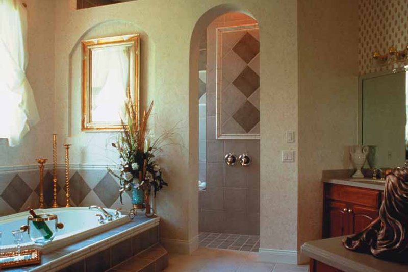 Home Plan - Interior - Bathroom for Colonial House Plan #417-666 - 5 bed, 4 bath