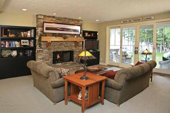 Interior - Family Room for Craftsman House Plan #928-54 - 3 bed, 3.5 bath