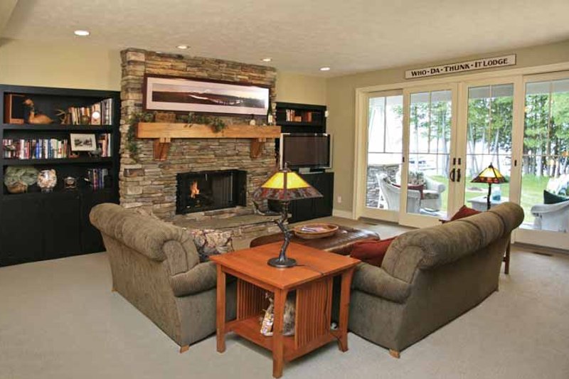 Dream House Plan - Interior - Family Room for Craftsman House Plan #928-54 - 3 bed, 3.5 bath