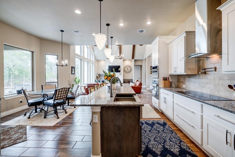 House Plan Design - Interior - Kitchen for Craftsman House Plan #54-473 - 4 bed, 4.5 bath