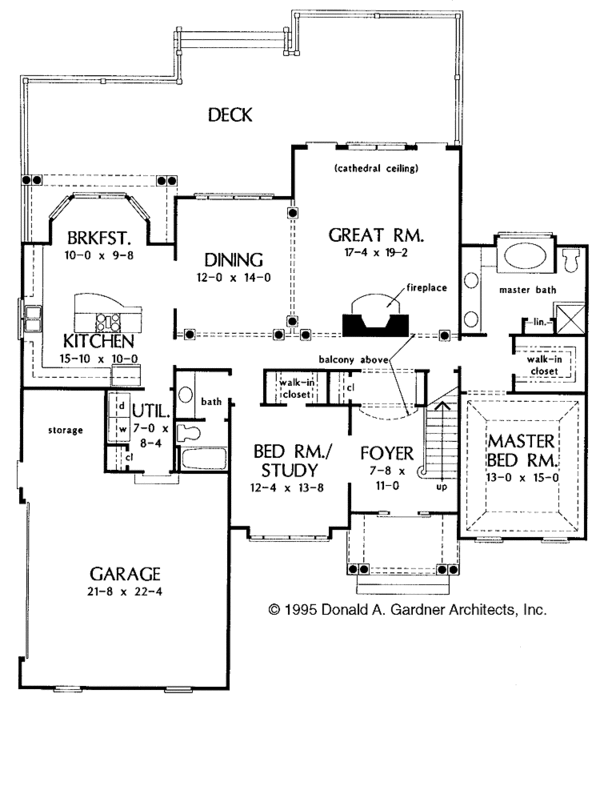 Dream House Plan - Traditional Floor Plan - Main Floor Plan #929-228