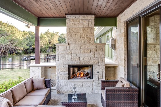 Exterior - Outdoor Living for Craftsman House Plan #935-12 - 3 bed, 2 bath