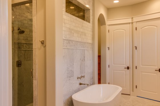 Interior - Master Bathroom 2 for Traditional House Plan #935-25 - 4 bed, 4.5 bath