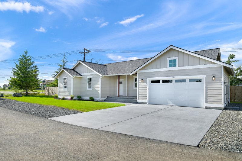 House Design - Exterior - Front Elevation 4 for Craftsman House Plan #1070-202 - 3 bed, 2 bath