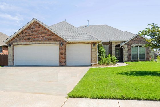 Exterior - Front Elevation for Traditional House Plan #65-240 - 4 bed, 3 bath